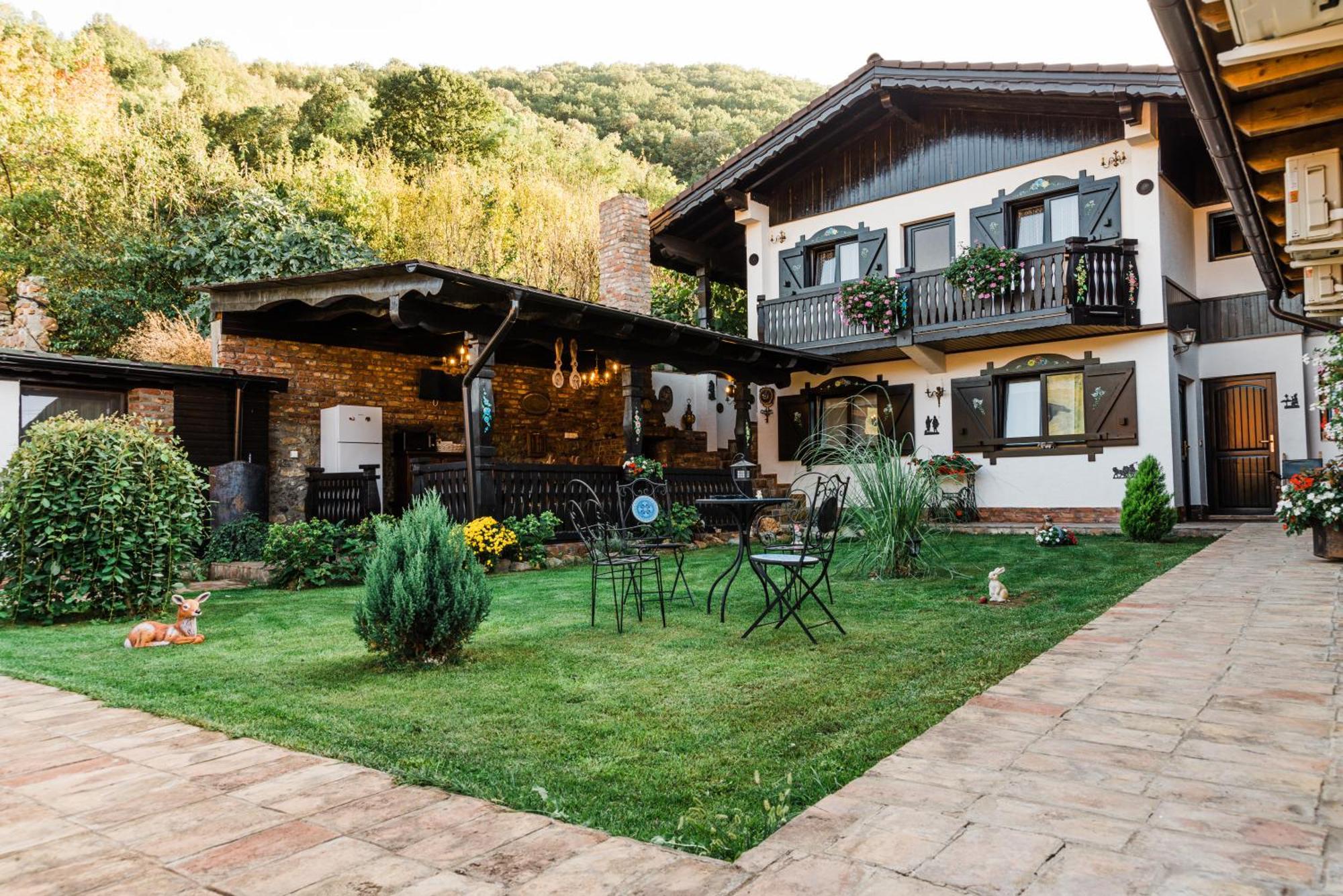 Casa Soseco Hotel Orşova Екстериор снимка