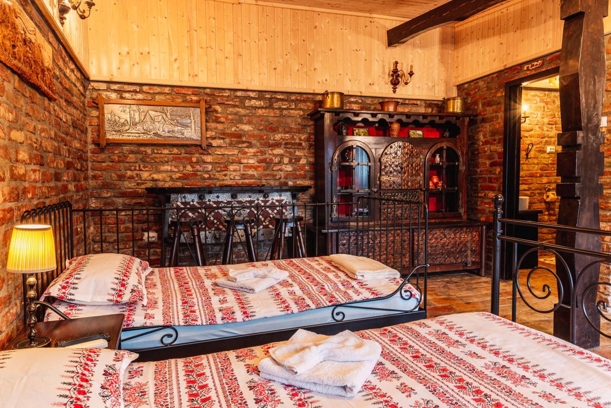 Casa Soseco Hotel Orşova Екстериор снимка